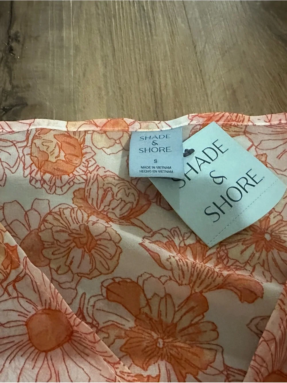 Shade & Shore Women’s Floral Wrap Swimsuit cover Coral/White